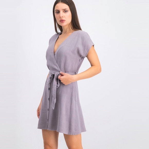 Sadie & Sage Women's Surplice Dress Color: Slate/Light Purple/Gray Size Small - Picture 3 of 11